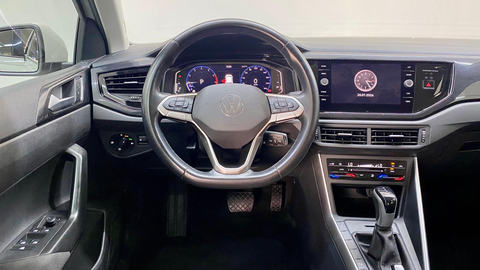 VOLKSWAGEN POLO 8